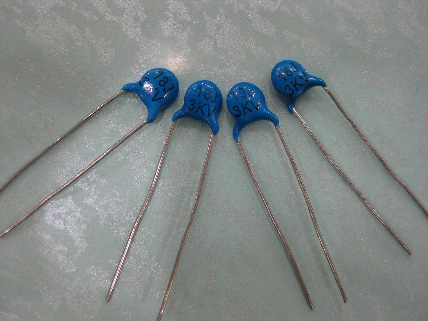 瓷片安规电容y1y2 400v102