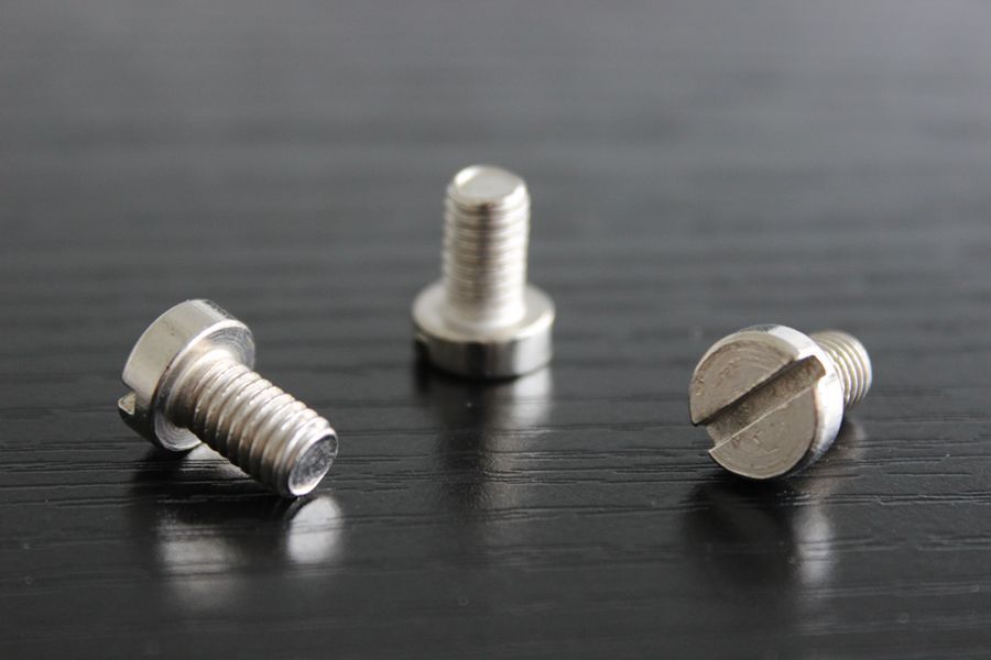 一字圆柱头机螺丝