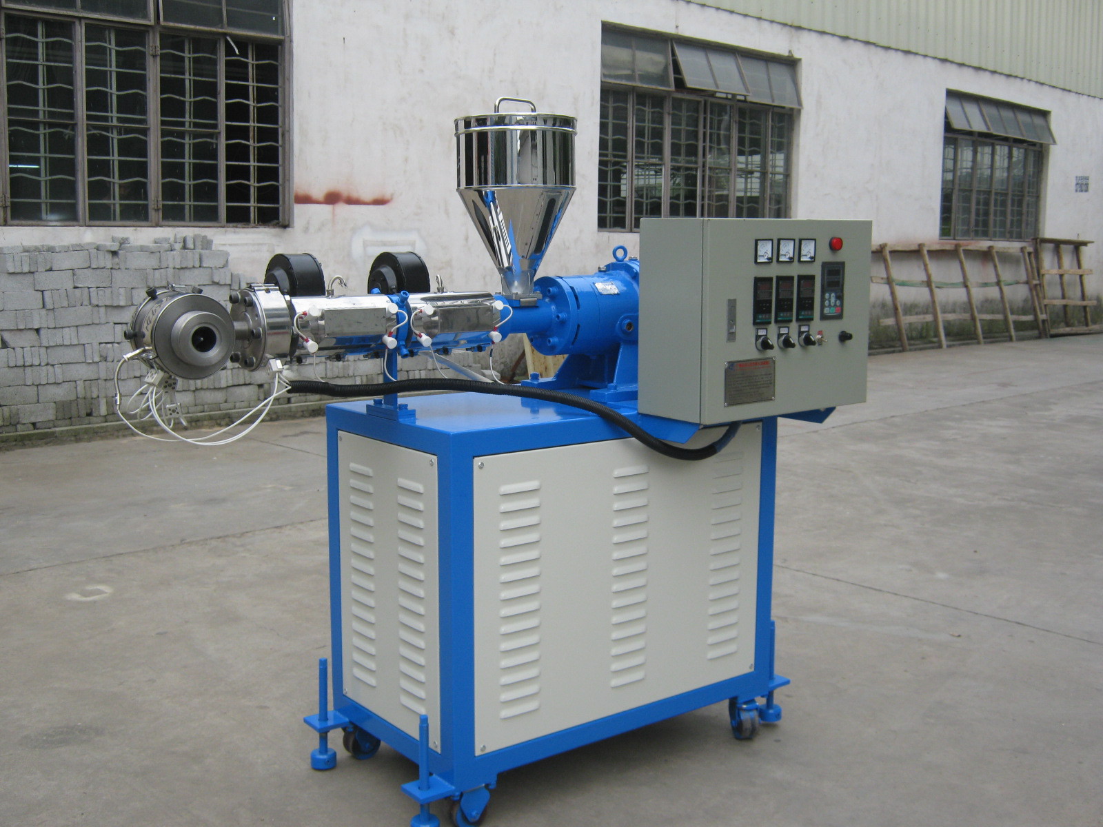 实验室用小型塑料挤出机 单螺杆挤出机 小型 tc-25 天诚塑机