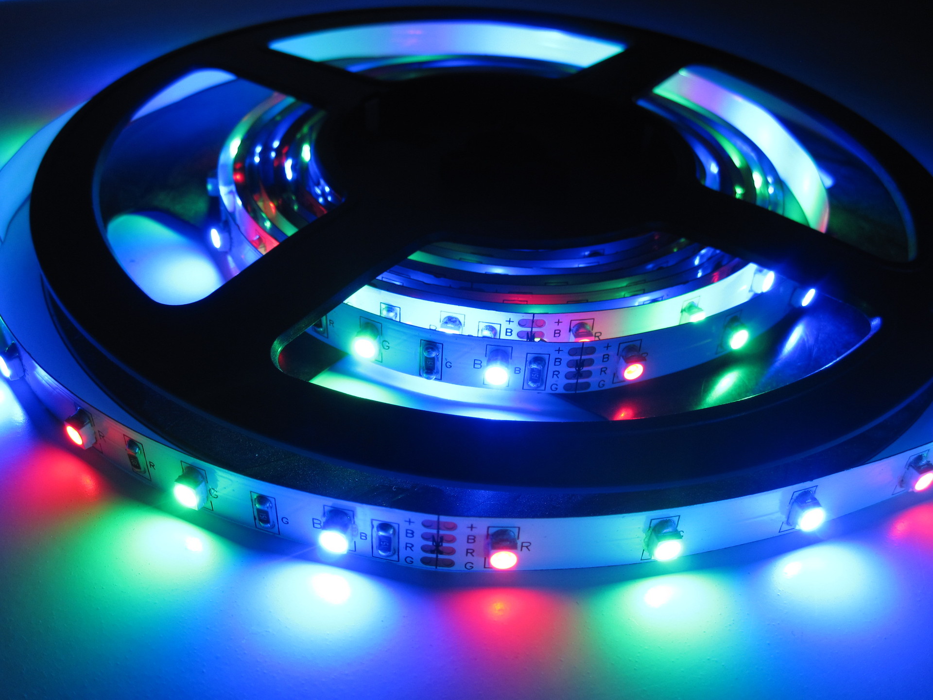 海亿特 ul灯条 led彩色灯带软灯条 3528 rgb 60灯 不防水 ul认证