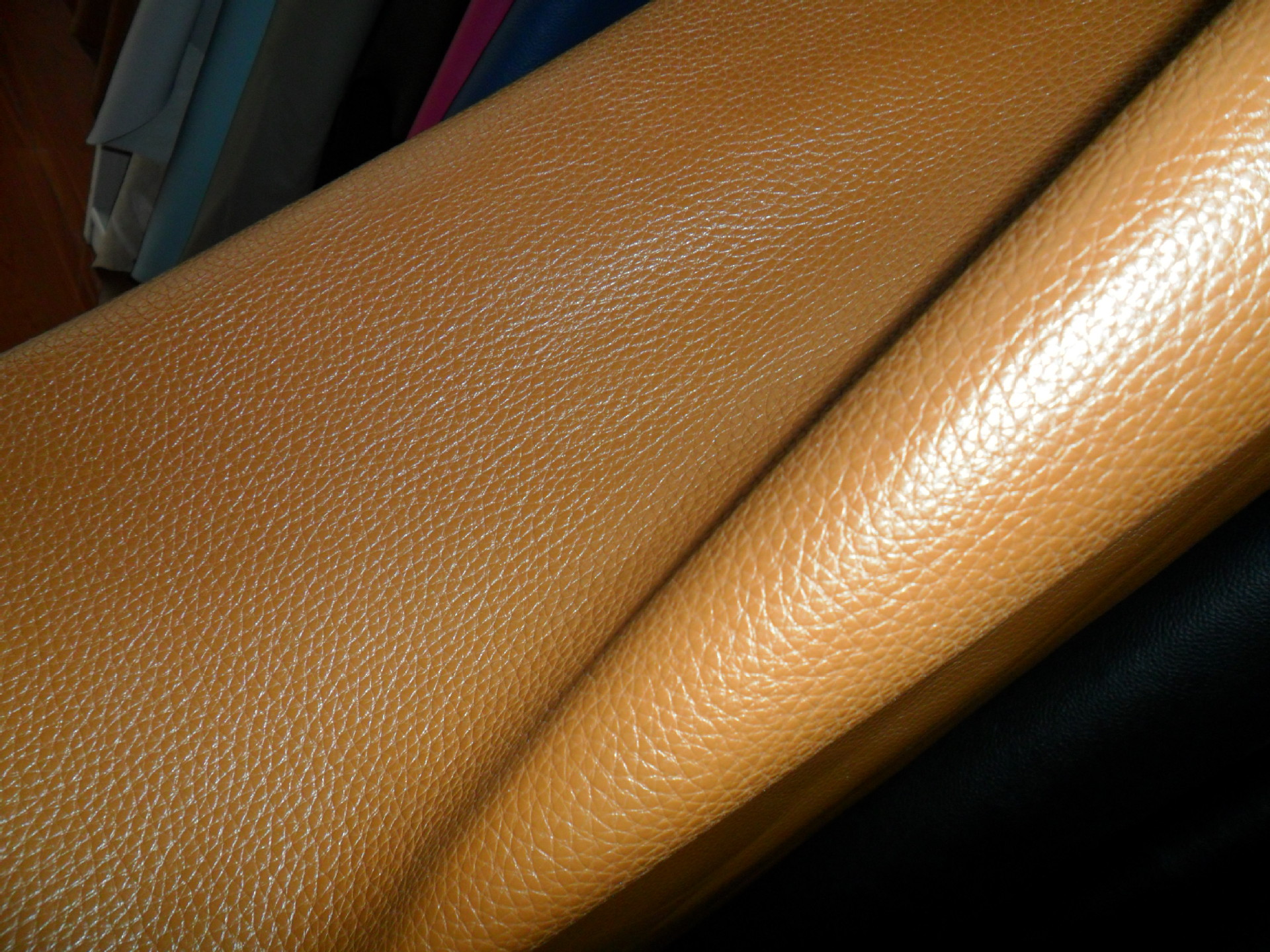 a级头层真皮 优质黄牛皮 浅棕色荔枝纹牛皮