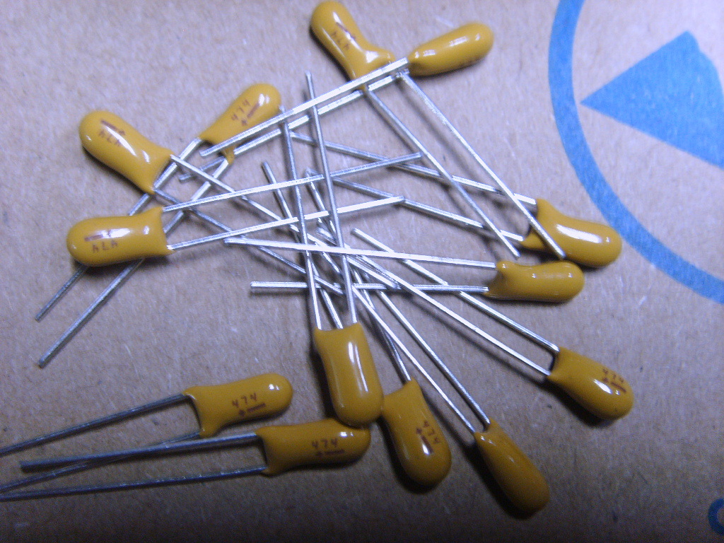 供应全新原装直插钽电容 35v0.47uf 大量现货