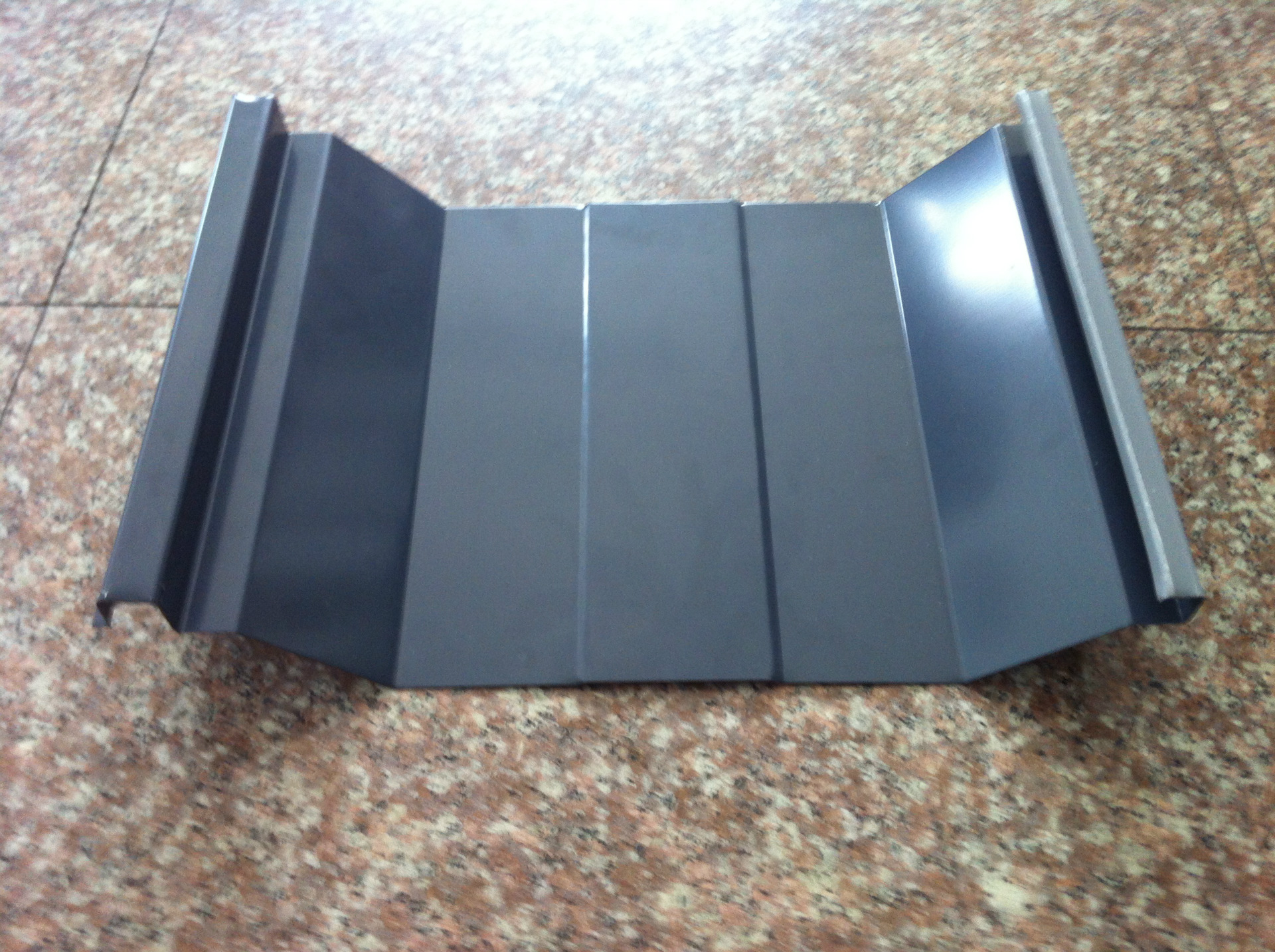 yx51360型彩钢瓦360度咬口彩钢瓦