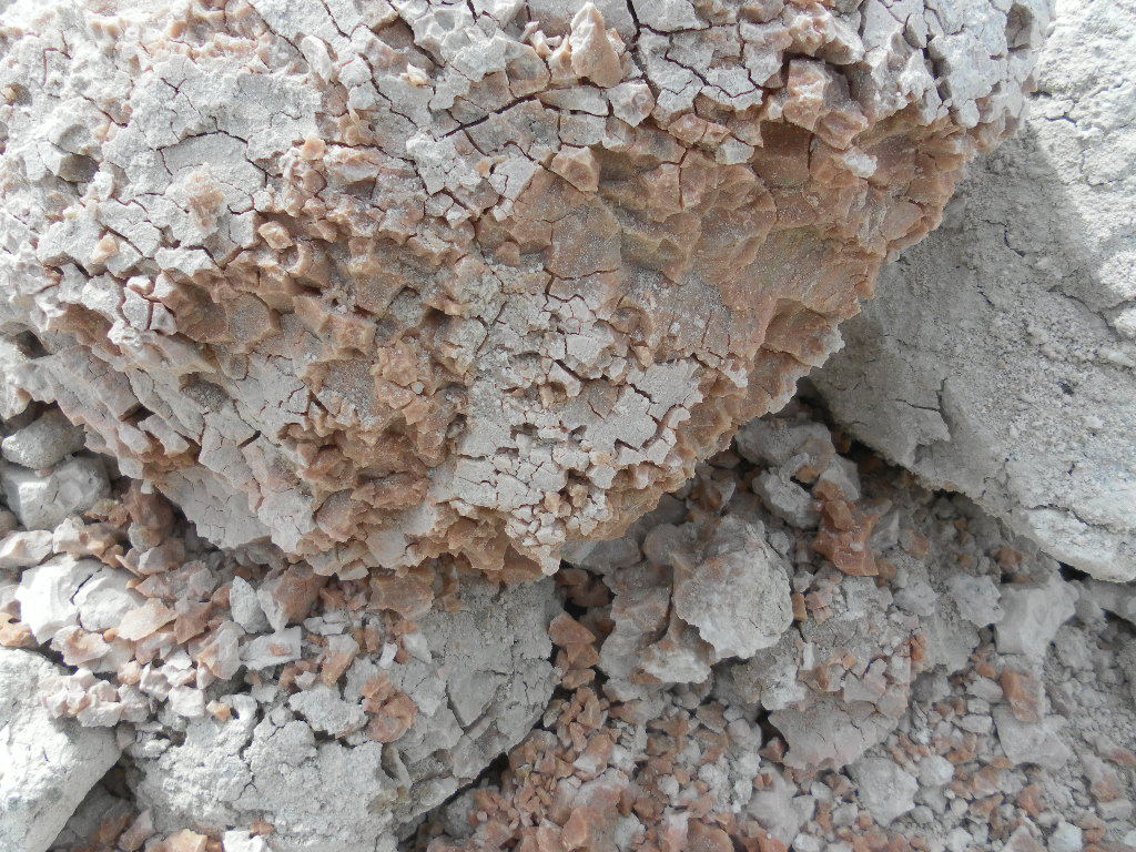 供应钢铁铸造蒙脱石蒙脱石原矿蒙脱石粉