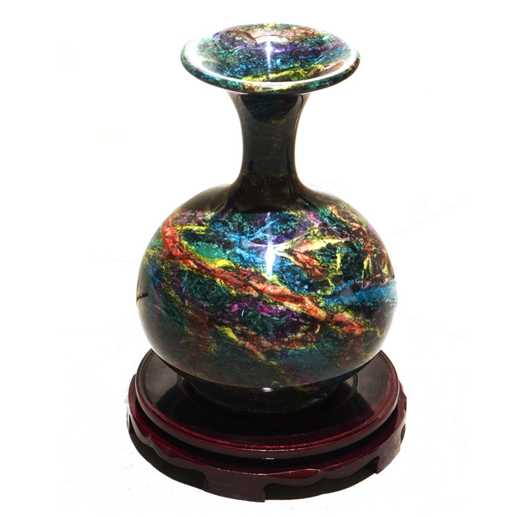 台湾七彩玉花瓶原石摆件 .颜色绚丽多彩.收藏.送礼10x13