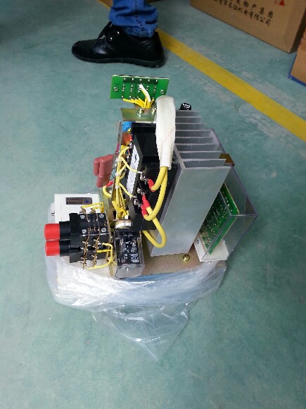 0m (w)无触点照明信号综保本体