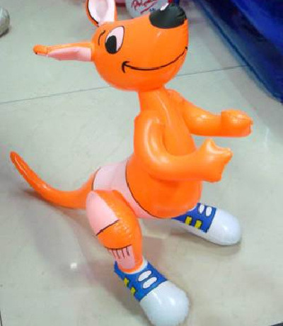 厂家供应充气小老鼠公仔 pvc动物模型(图) 充气手抱公仔