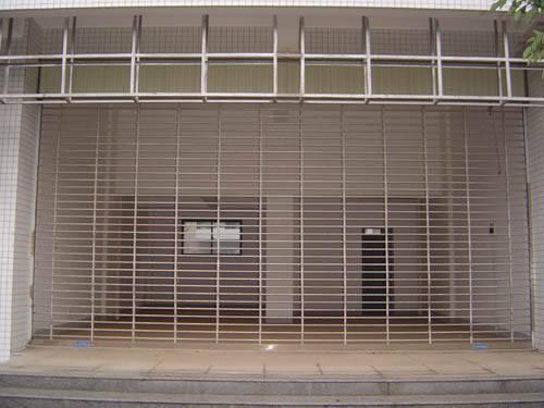 不锈钢卷闸门,铝合金卷闸门,防火门,防火卷帘门,深圳道闸门,深圳玻璃