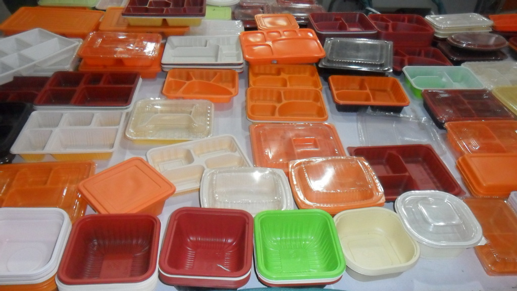 批发一次性餐盒一次性打包盒pp环保餐盒三格绿白餐盒ch-18