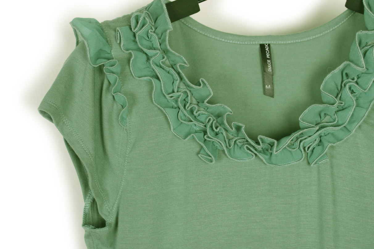 欧美外贸原单尾货清新甜美木耳边圆领月牙袖女式t恤短袖修身版型