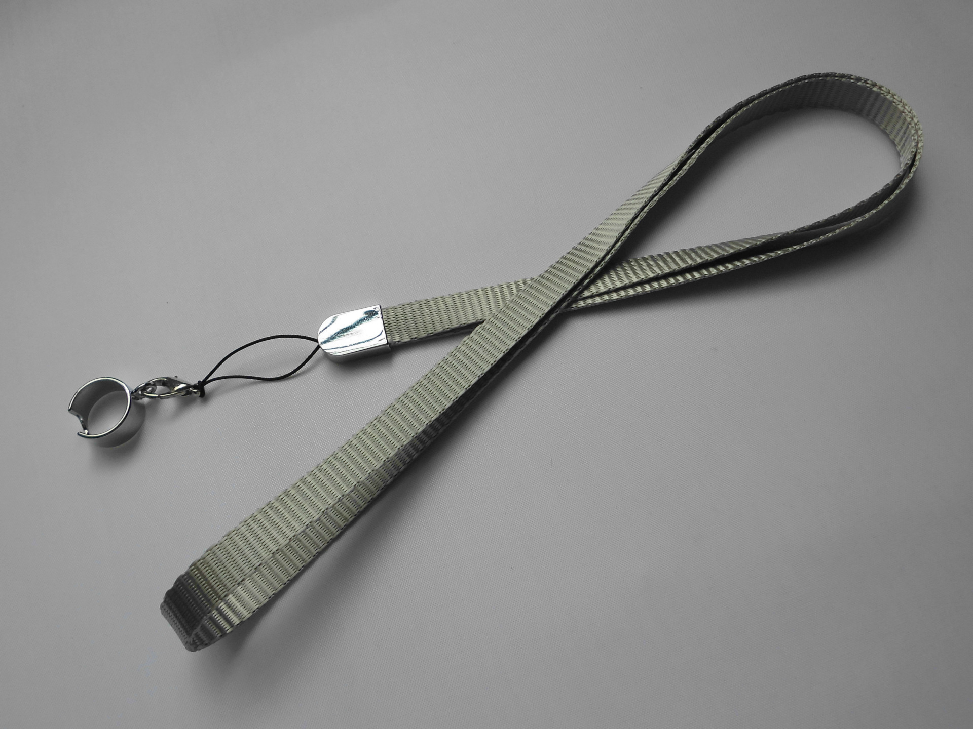 工厂直销电子烟挂绳 高档电子烟挂绳产品定制与研发,可按要求定