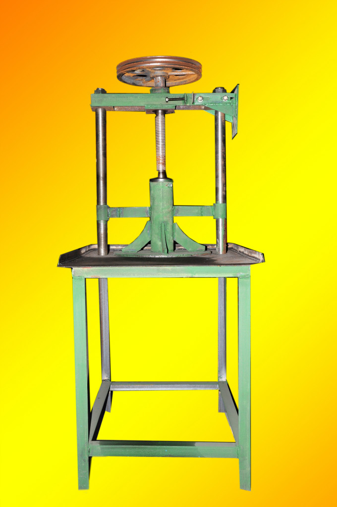 新型 常山益丰40型电动压饼机 榨油机 厂家直销