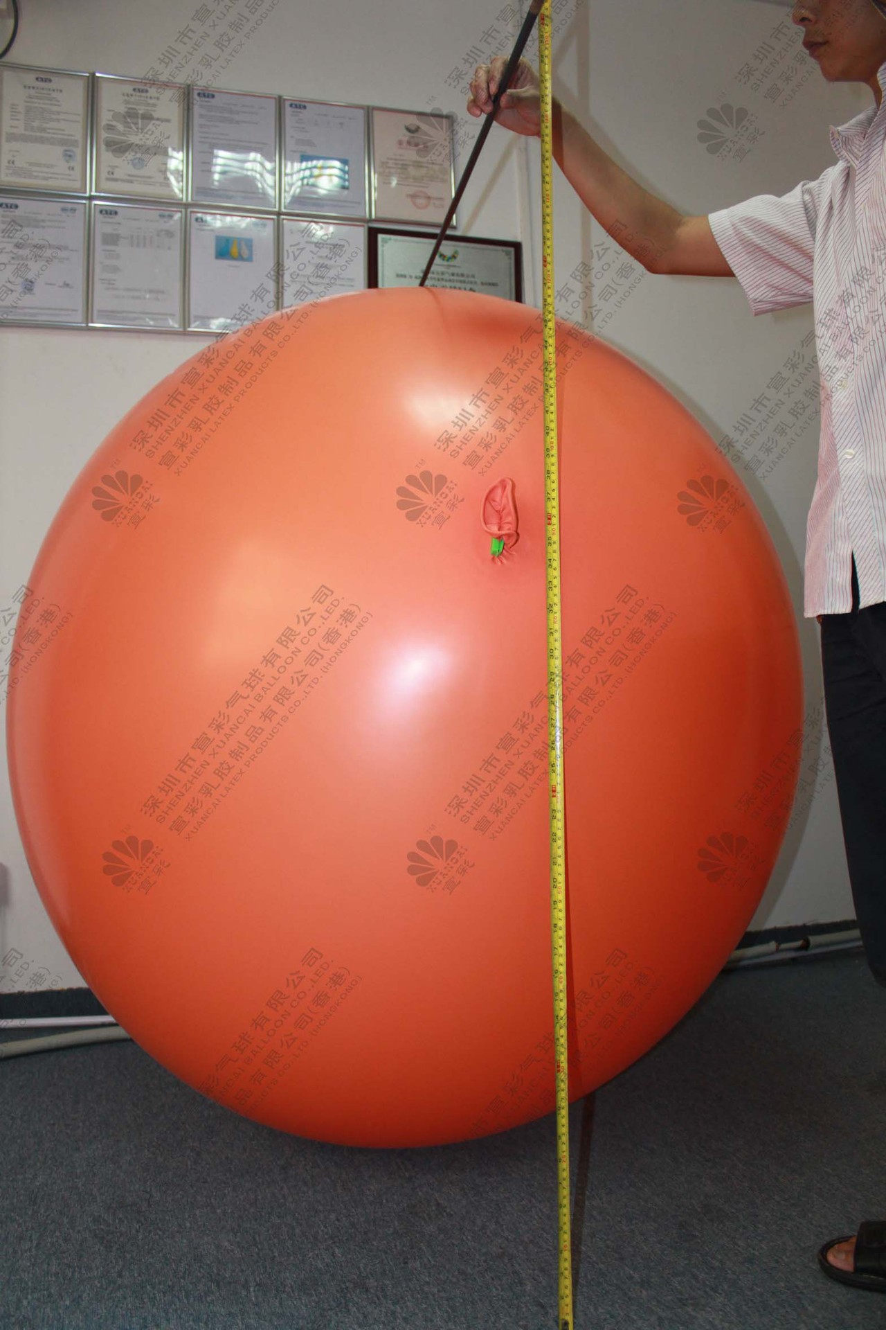 8米表演气球 72寸天然乳胶气球