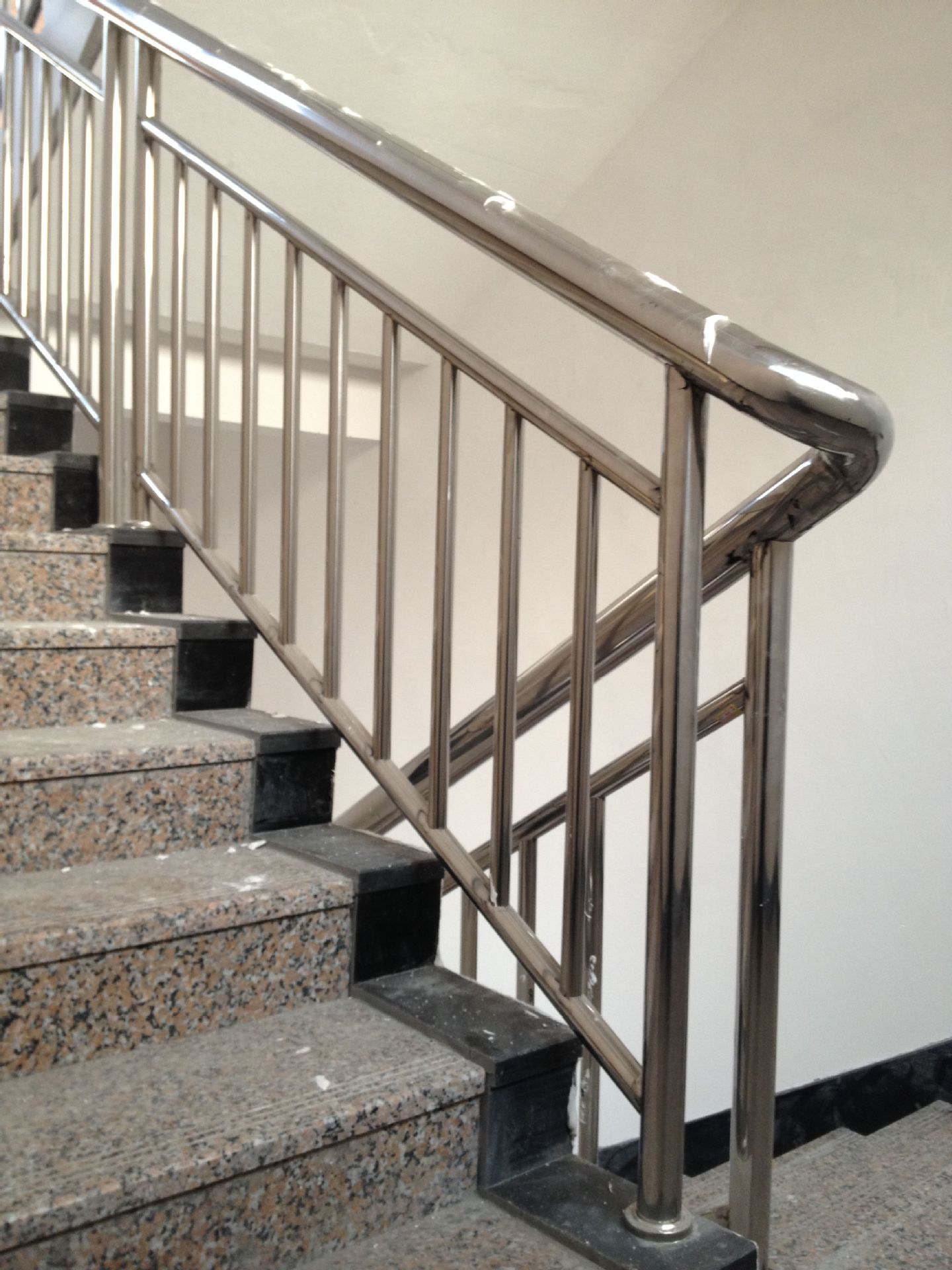 温州地区来图来样制作提供各种不锈钢楼梯扶手304不锈钢扶手