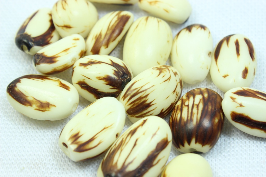 白玉菩提子原料原籽小白玉原料原籽品质优按斤货源大批发