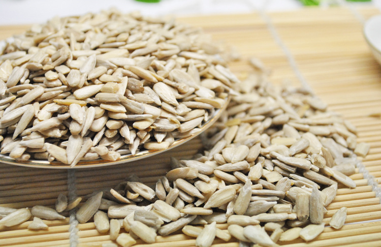 供应 坚果零食 新货精选生葵瓜子仁 粒大饱满生瓜子米