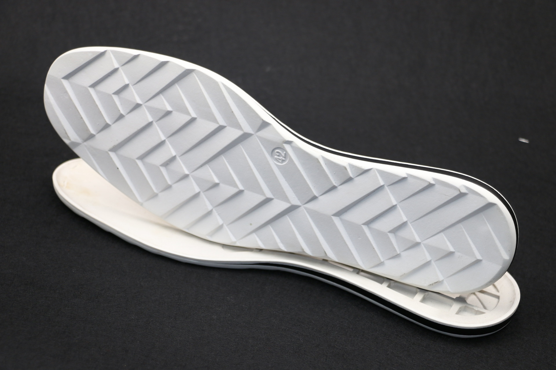 厂家供应tpr鞋底 t30051 专业生产厂家