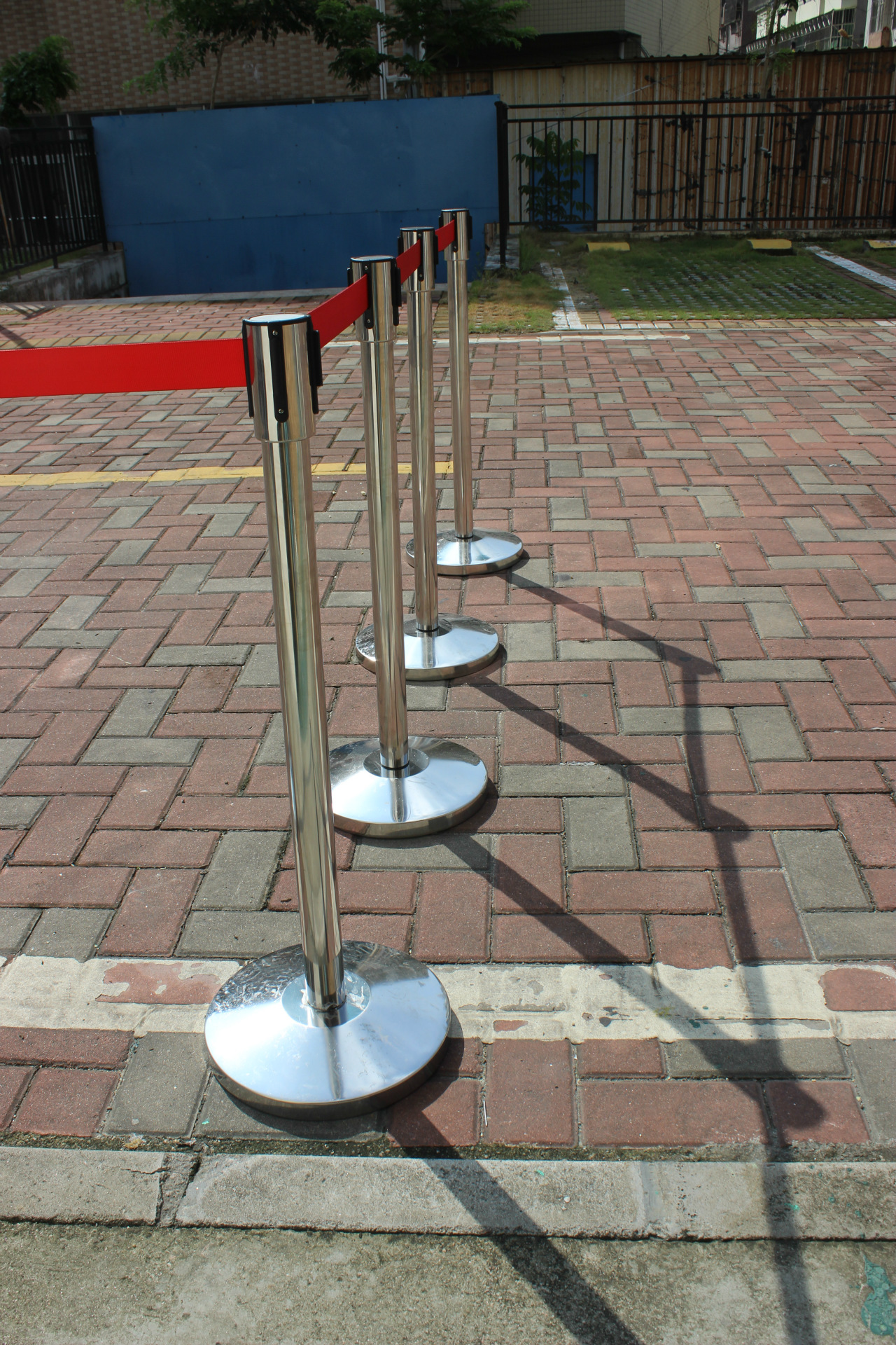 或客户指定的场所使用          带颜色:伸缩隔离带有20多款颜色选择