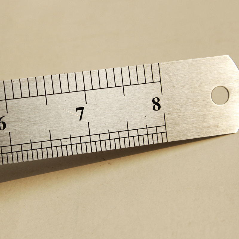 小鱼儿20厘米金属直尺 学生钢板尺子 精