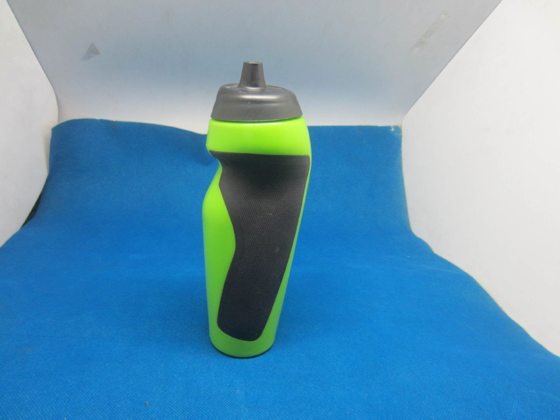 供应hdpe塑料水壶 运动水壶