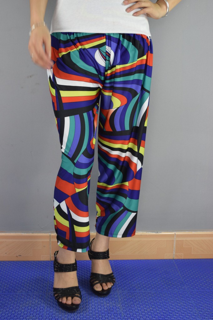 夏季地摊热卖服装批发中老年松紧腰冰丝大码花裤老太太妈妈裤