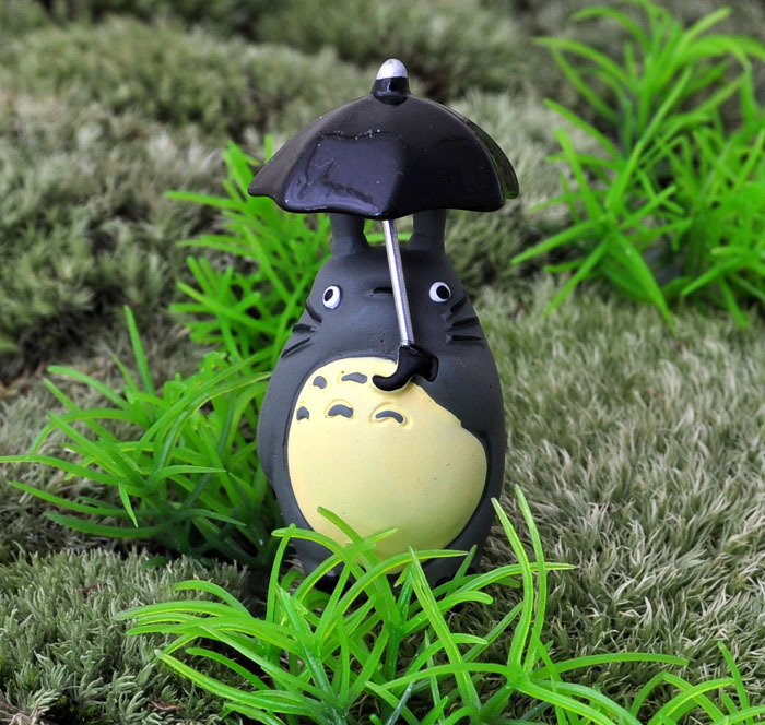 微景观龙猫价格优惠 树脂公仔 宫崎峻之左手打伞龙猫 银项黑伞款