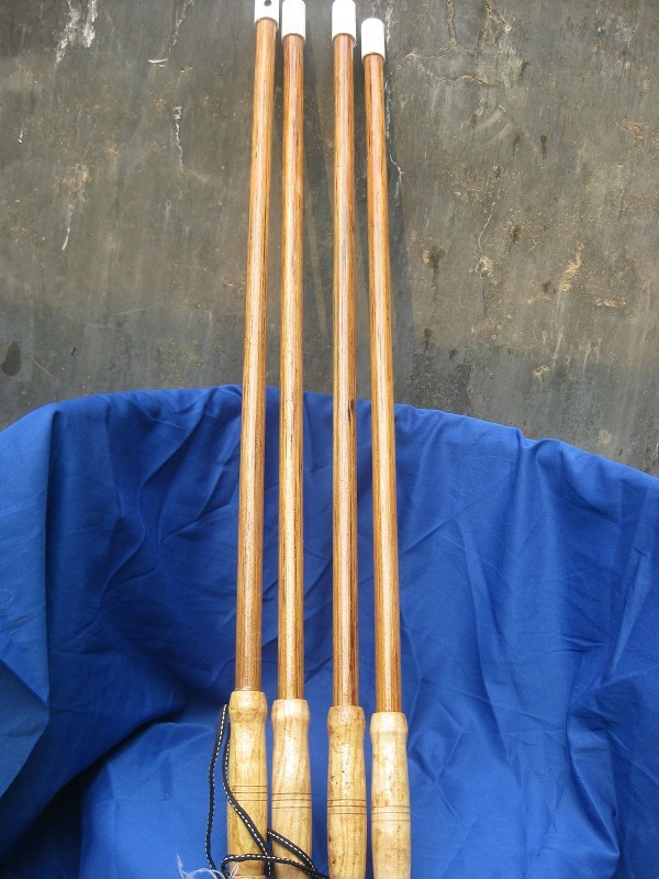 供应健身陀螺鞭杆抽打大陀螺专用鞭子杆千层木杆可装粗一二股鞭绳