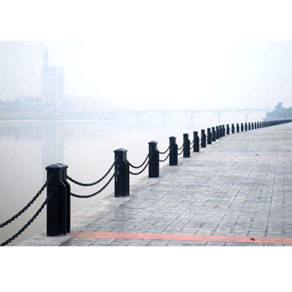 鸿程厂家生产的防锈黑色护栏链条 用于公园