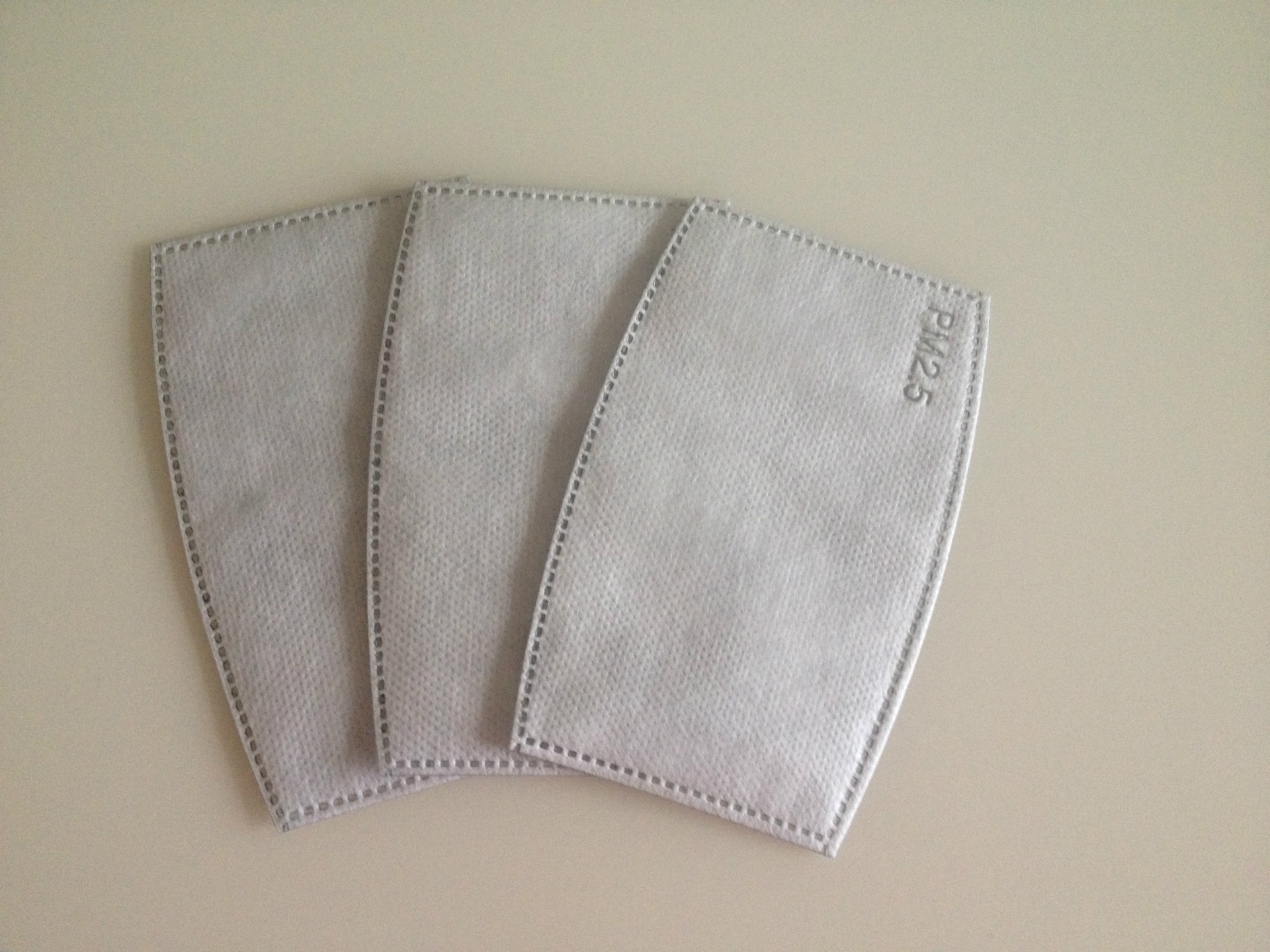 活性炭口罩滤片防尘雾霾口罩过滤片pm25口罩过滤片五层1片