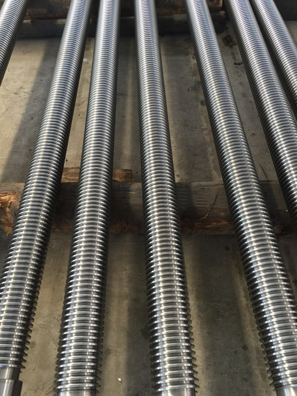 厂家批发国标镀锌三米丝杠全螺纹通丝吊杆电镀锌牙条丝杆