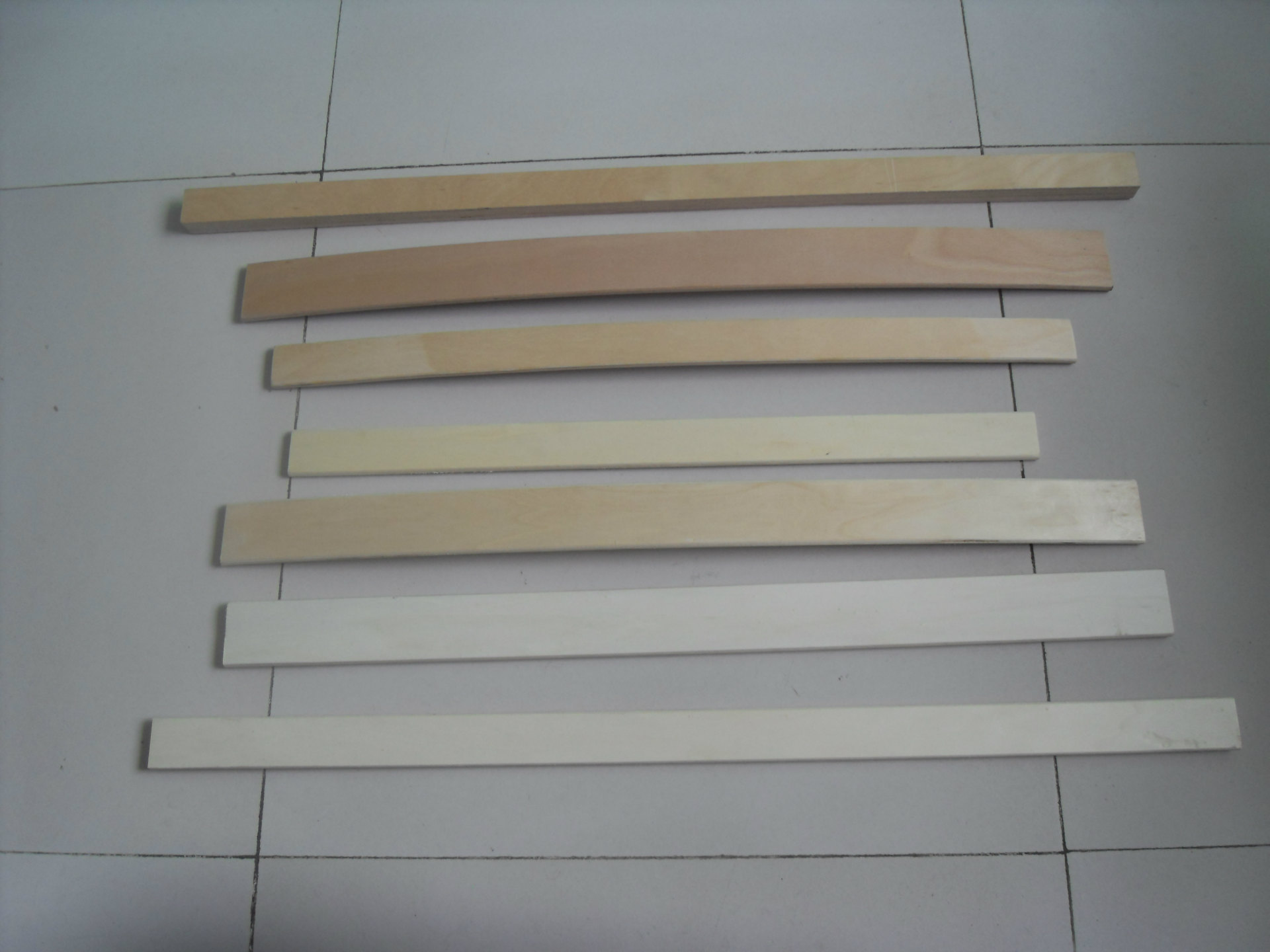 排骨架木条 床排骨条批发 杨木 榉木排骨条 床板条 东莞康彩直销