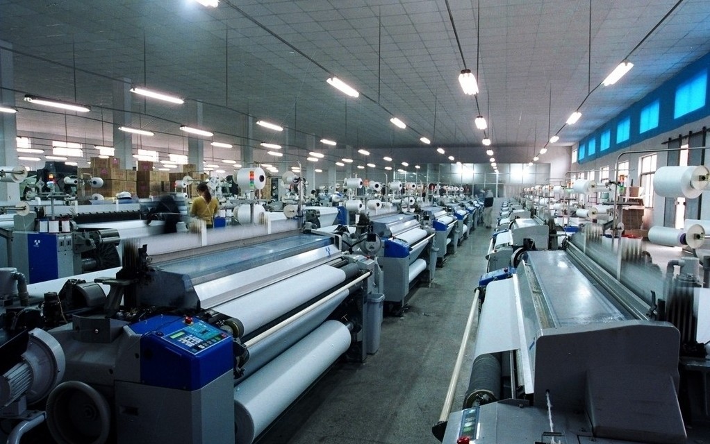 源头工厂300d涤纶消光平纹呢面料童车微网低弹面料箱包面料