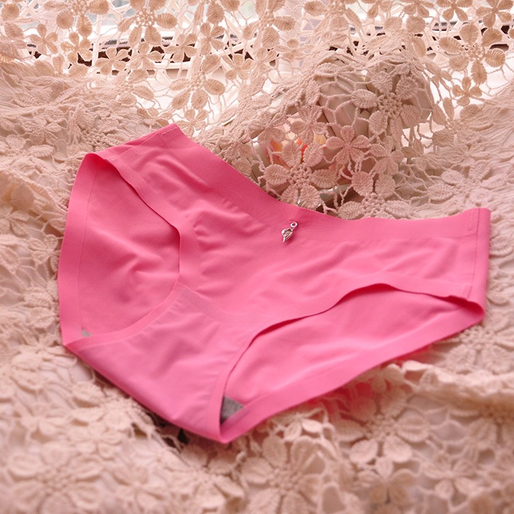 2002 佐米草莓低腰无痕真一片式女士冰丝内裤批发 包臀糖果色荧光