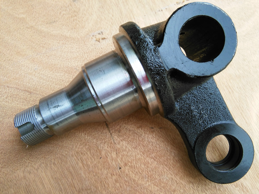 厂家供应 新款丰田叉车配件转向节 三菱s4s(18c)汽车配件转向节-阿里