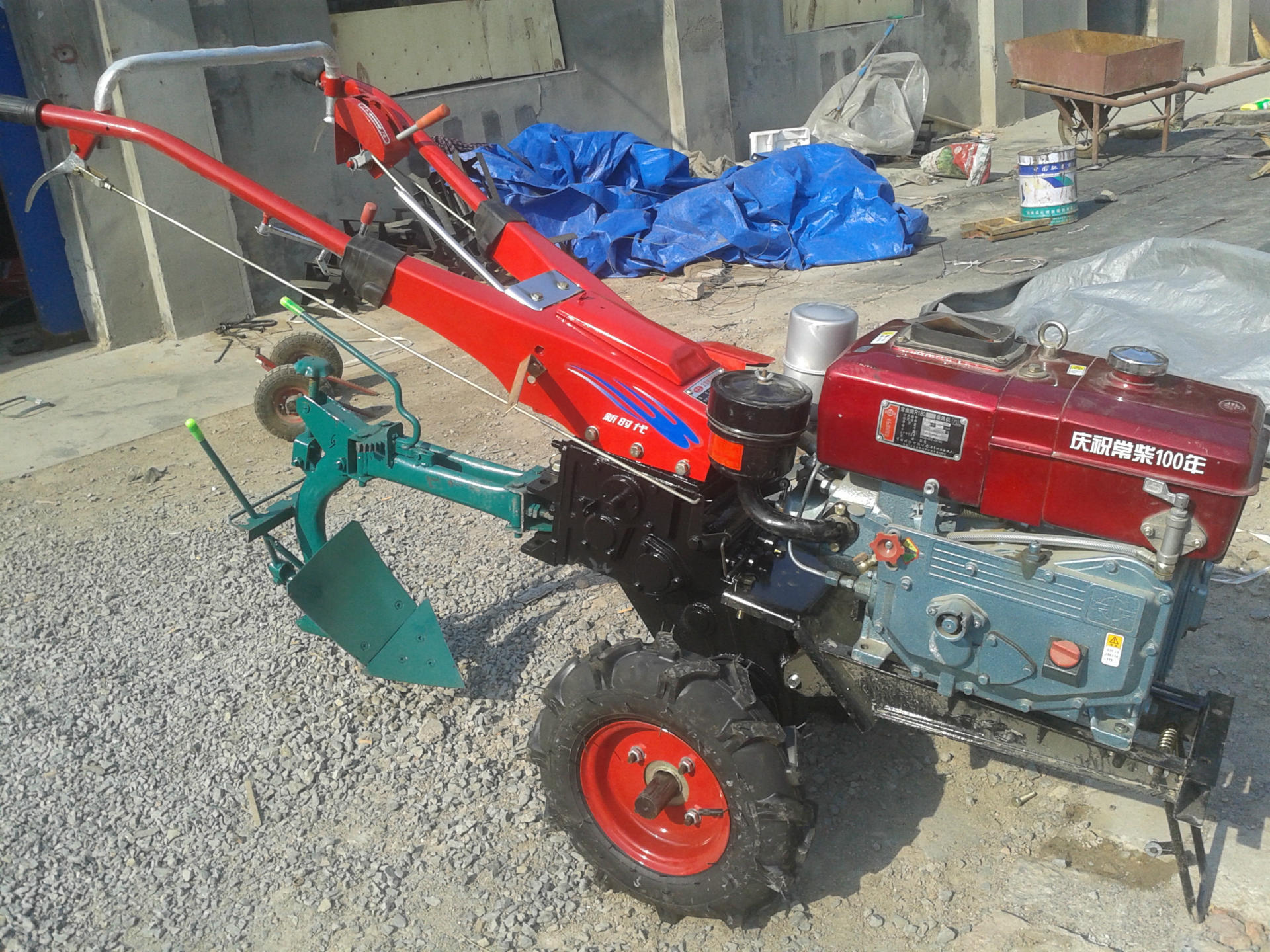 供应双驱动微耕机 自走式除草机 小型旋耕机 松土机 厂家*.