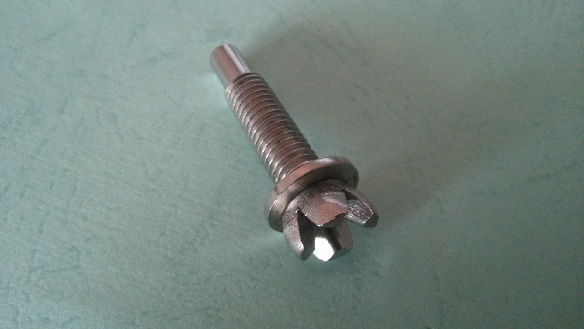 不锈钢开花螺丝 厂家直供十字螺丝 圆头带垫机牙紧固件螺钉定做