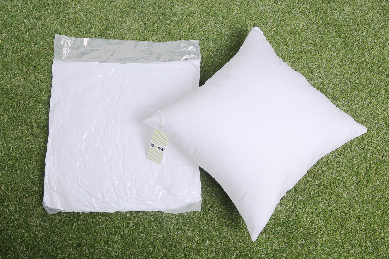 厂家直销抱枕芯 45*45 50*50