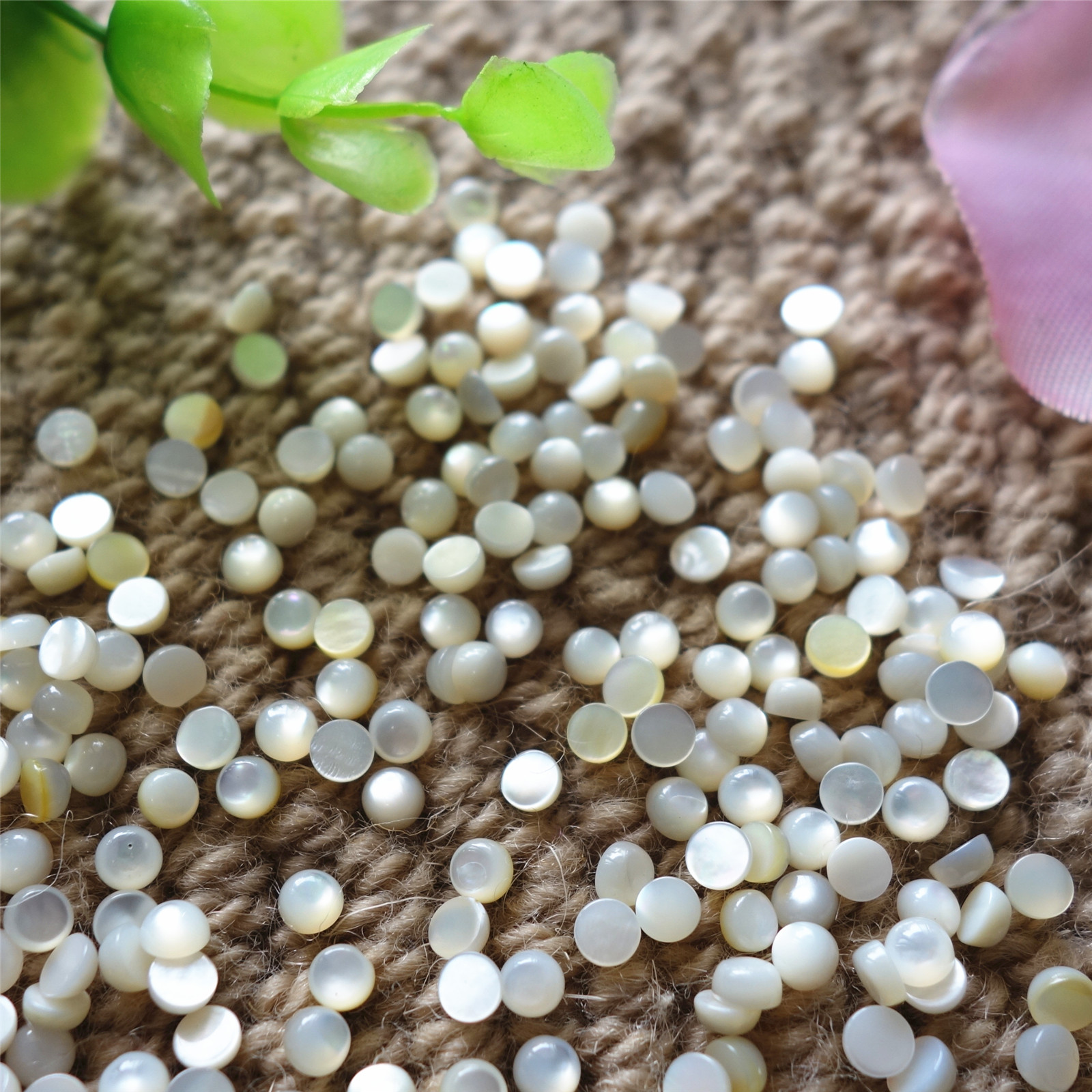 天然白贝圆形戒面 包珠发簪吊坠diy饰品配饰4mm