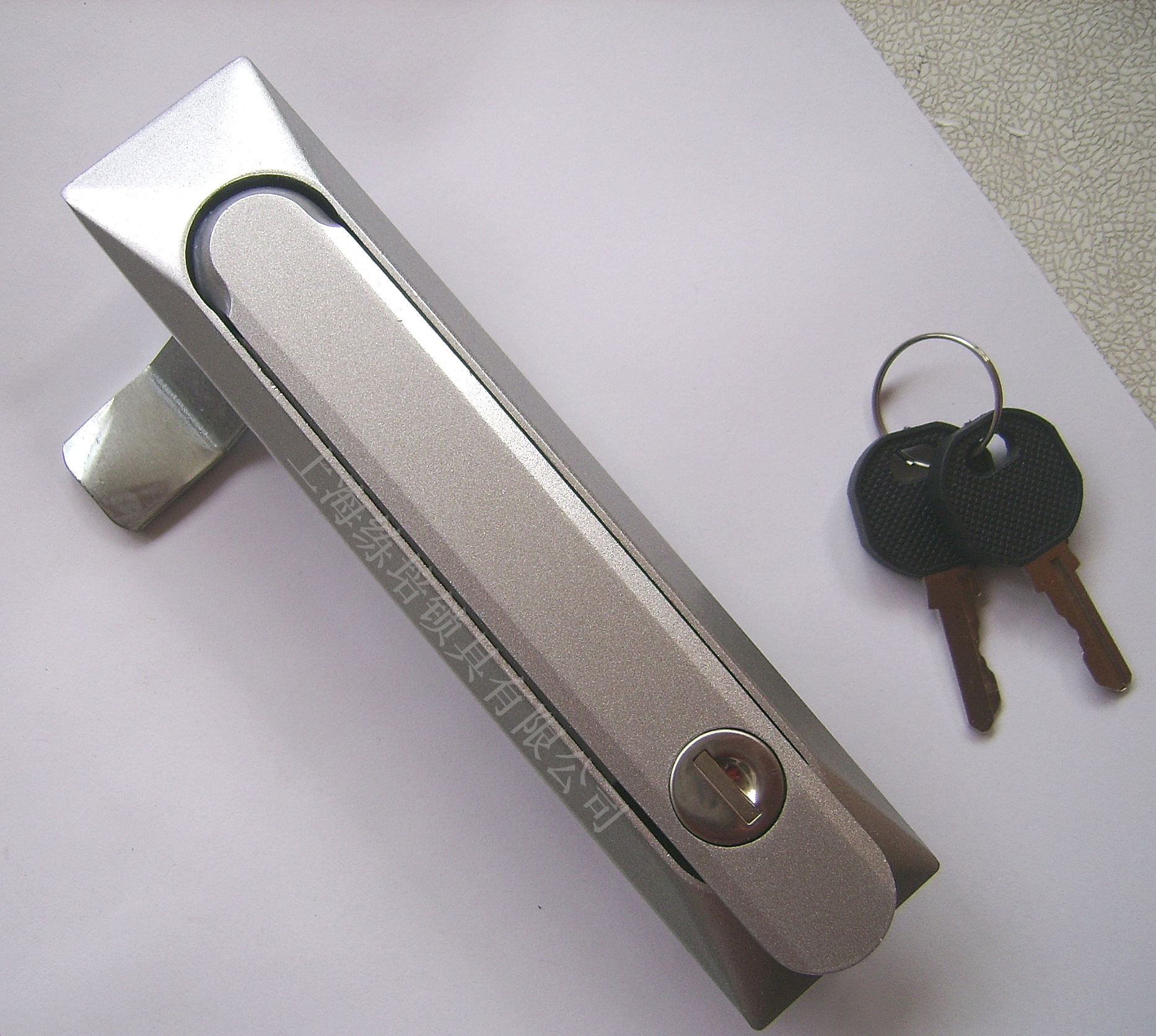 厂家直销平面机柜锁ms861-2,漂亮大气,电器柜门锁,工业柜锁,现货