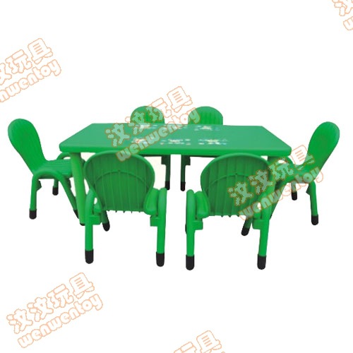 幼儿园桌椅