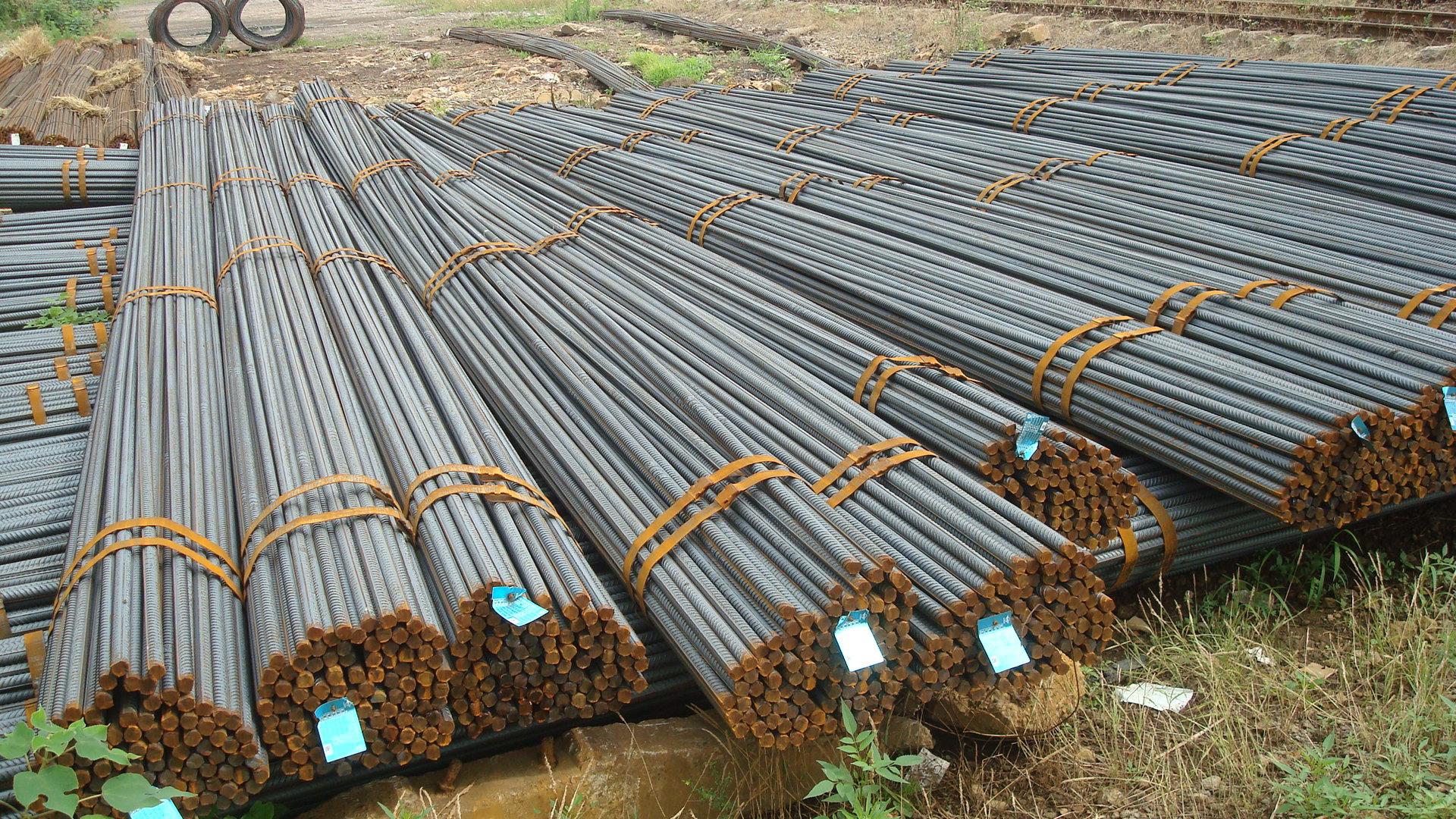 批发供应各种规格螺纹钢 螺纹 建材 钢筋 量大从优