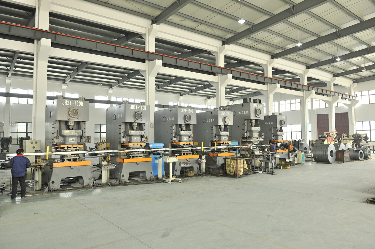 嘉兴上品金属五金件定制工厂可折叠仓库家用三步梯ld-03