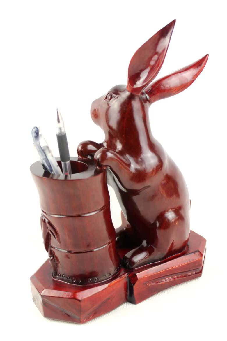 红木工艺品十二生肖兔木雕笔筒木质工艺品兔摆件实木雕刻一件代发