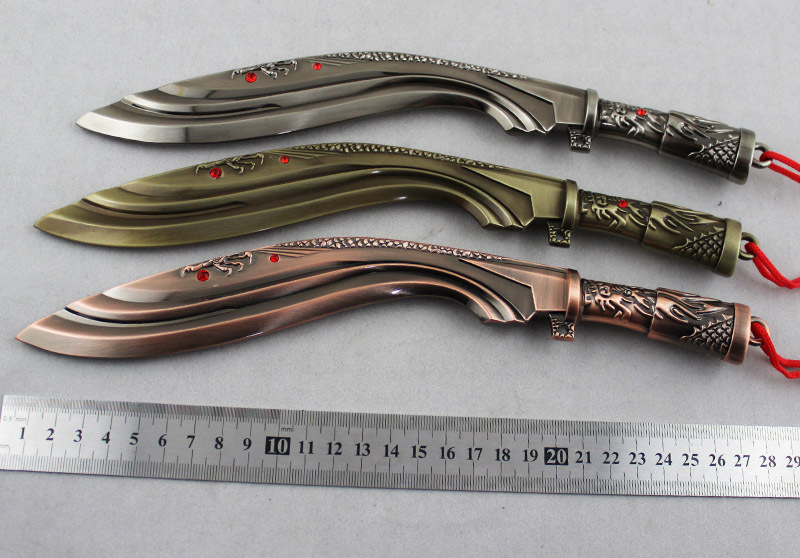 cf武器 28厘米战龙尼泊尔刀 带皮套 未开刃 穿线兵器模型