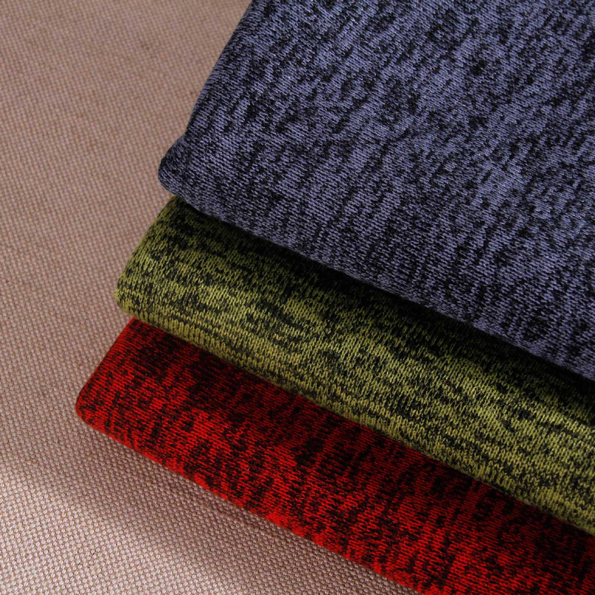 厂家直供 全涤针织粗针绒布面料 冬季卫衣布运动服装布料