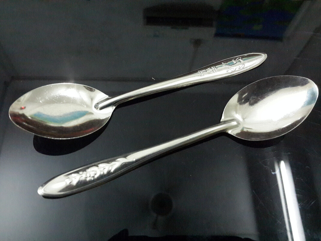 无磁不锈钢餐具_饭堂匙羹儿童餐具_吃饭调羹_欣之悦1#玫瑰花