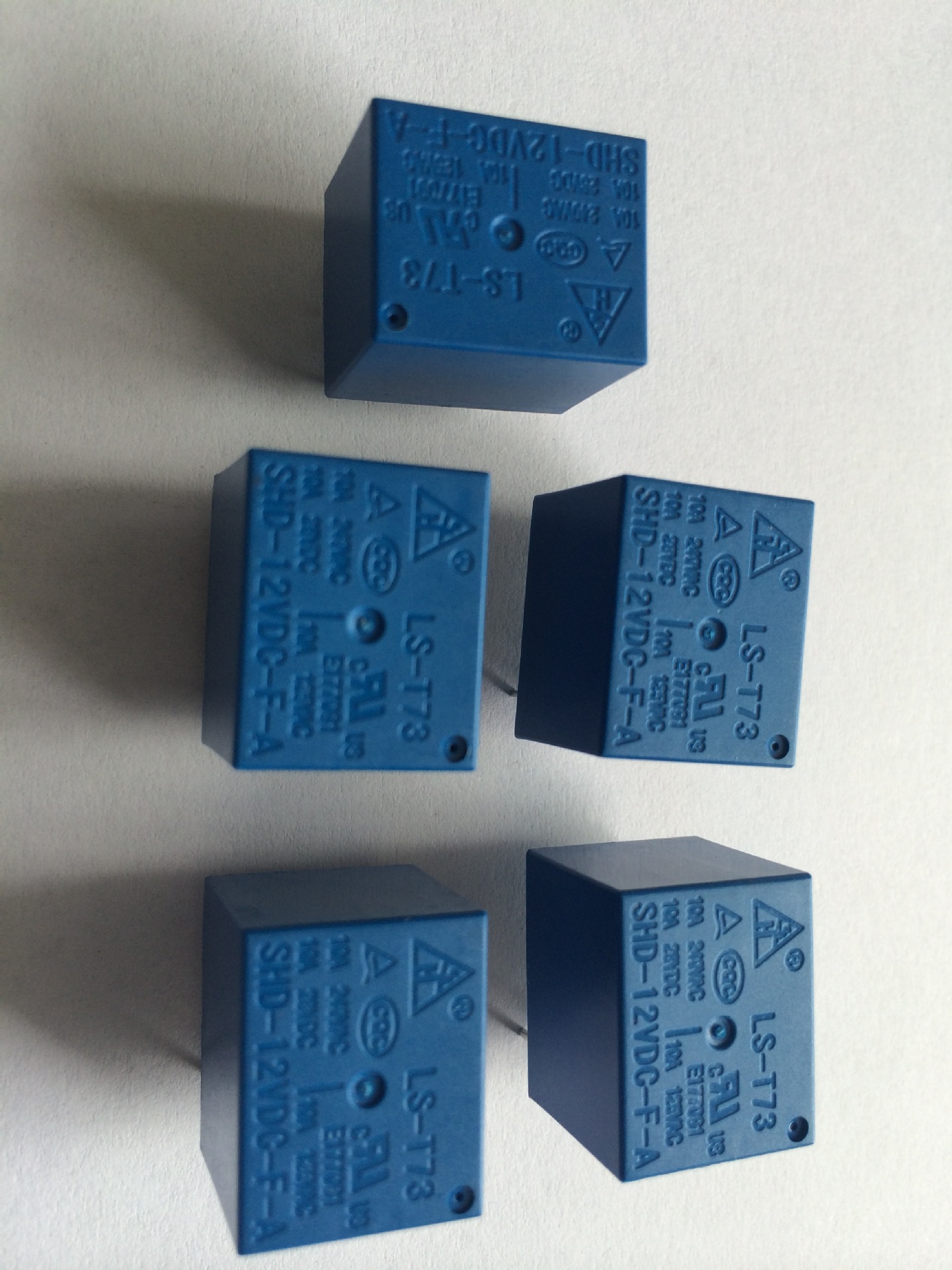 t73继电器 12v 3ff继电器12