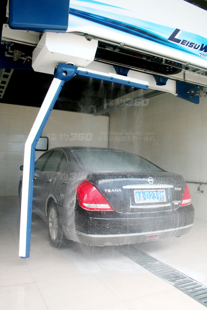 全自动电脑洗车机镭豹360洗护一体