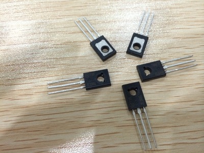 供应mje200g on安森美 100%进口原装to-126封装