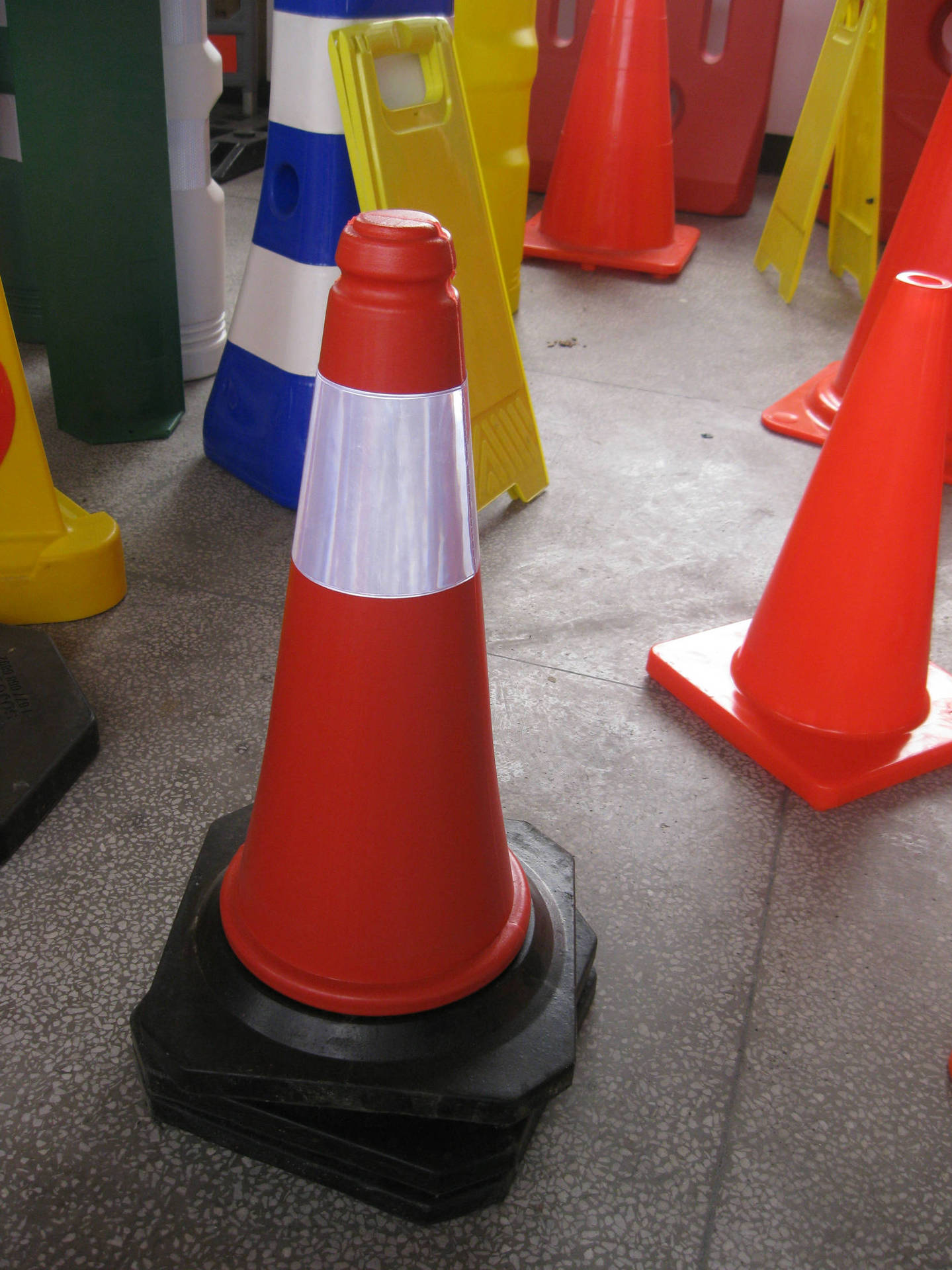 hdpe路锥 红色塑料小路锥50*28*28cm 出口专用雪糕筒 锥形路标